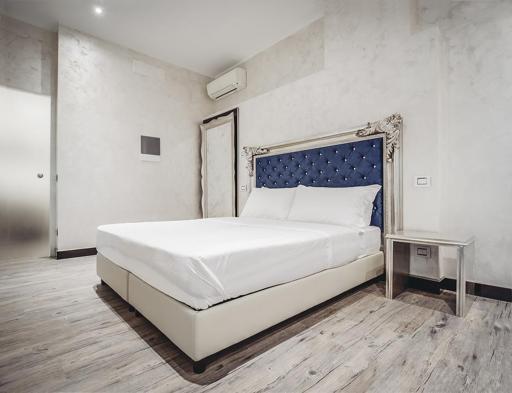 Arena Easy Suites Guesthouse Verona Bagian luar foto