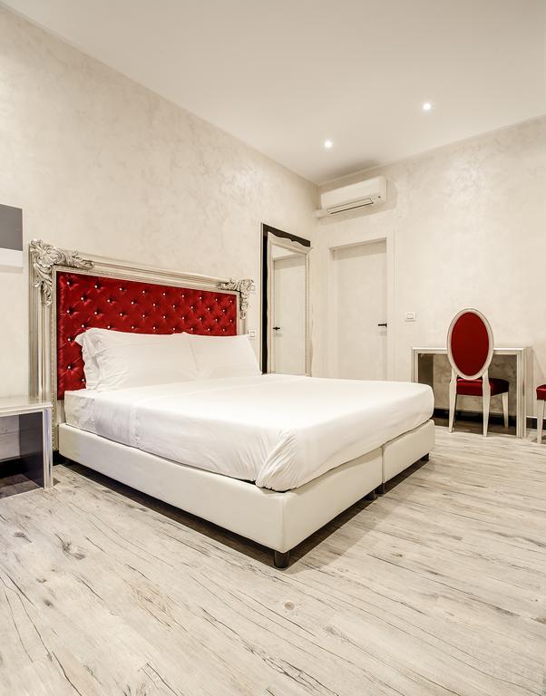 Arena Easy Suites Guesthouse Verona Bagian luar foto